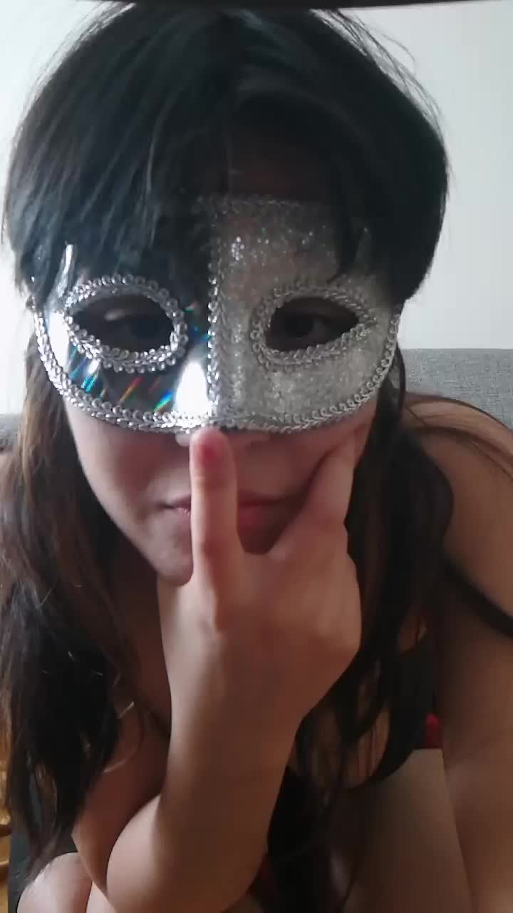 View or download file giulietta1312 on 2023-02-03 from cam4
