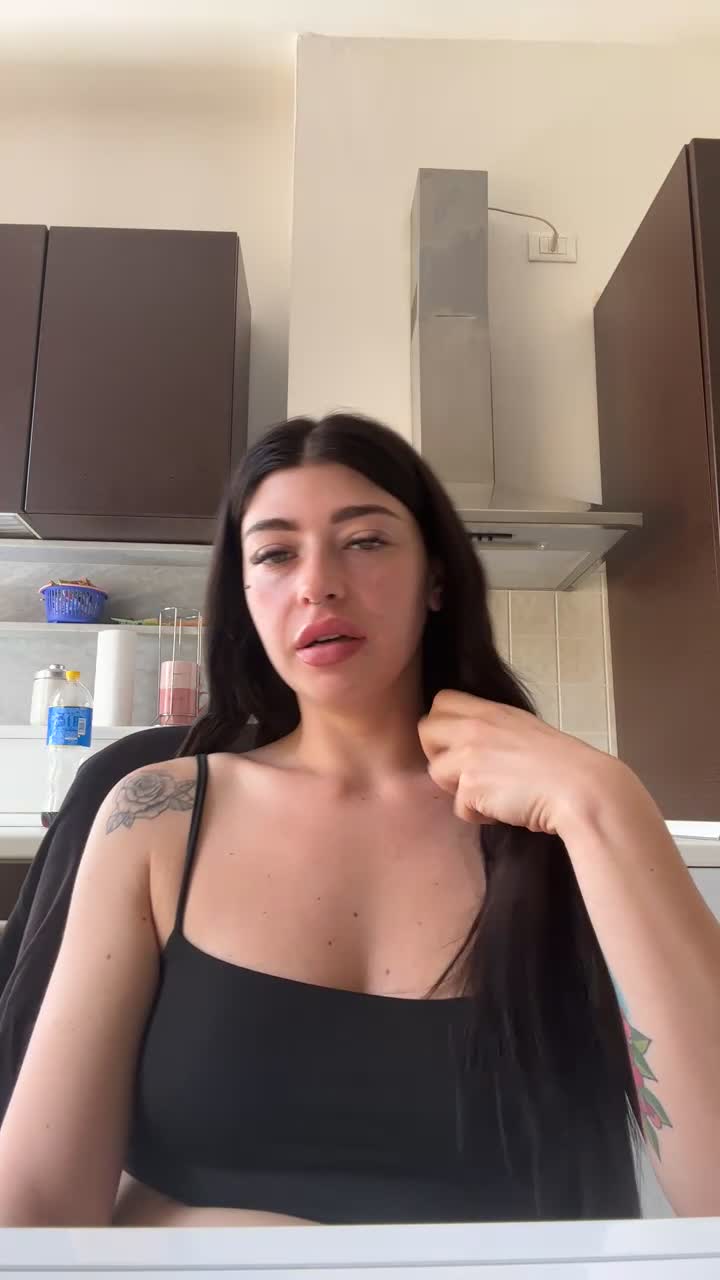 View or download file sophiabulgari on 2023-06-19 from cam4