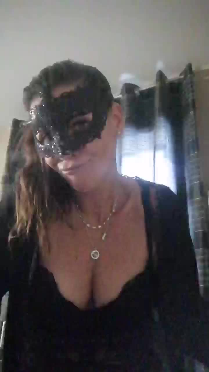 View or download file tina0603 on 2023-07-28 from cam4