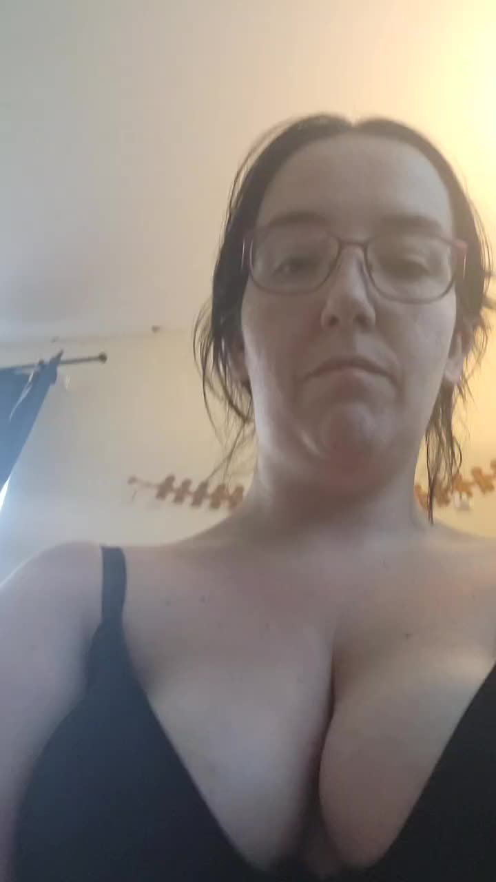 View or download file aphelia23 on 2023-08-25 from cam4