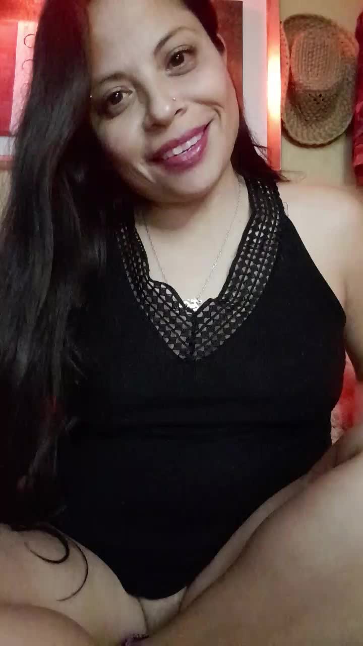View or download file dafne_pretty on 2023-09-17 from cam4